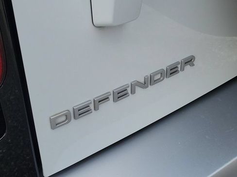 Used 2023 Land Rover Defender 110 AWD/4WD image 6
