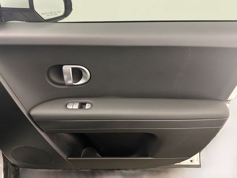Used 2024 Hyundai Ioniq 5 SEL AWD/4WD image 34