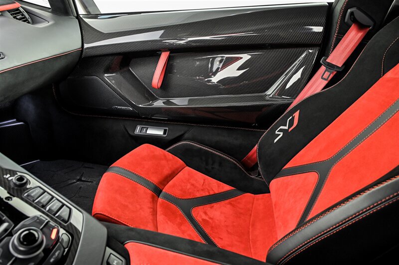 Used 2019 Lamborghini Aventador SVJ AWD/4WD image 51