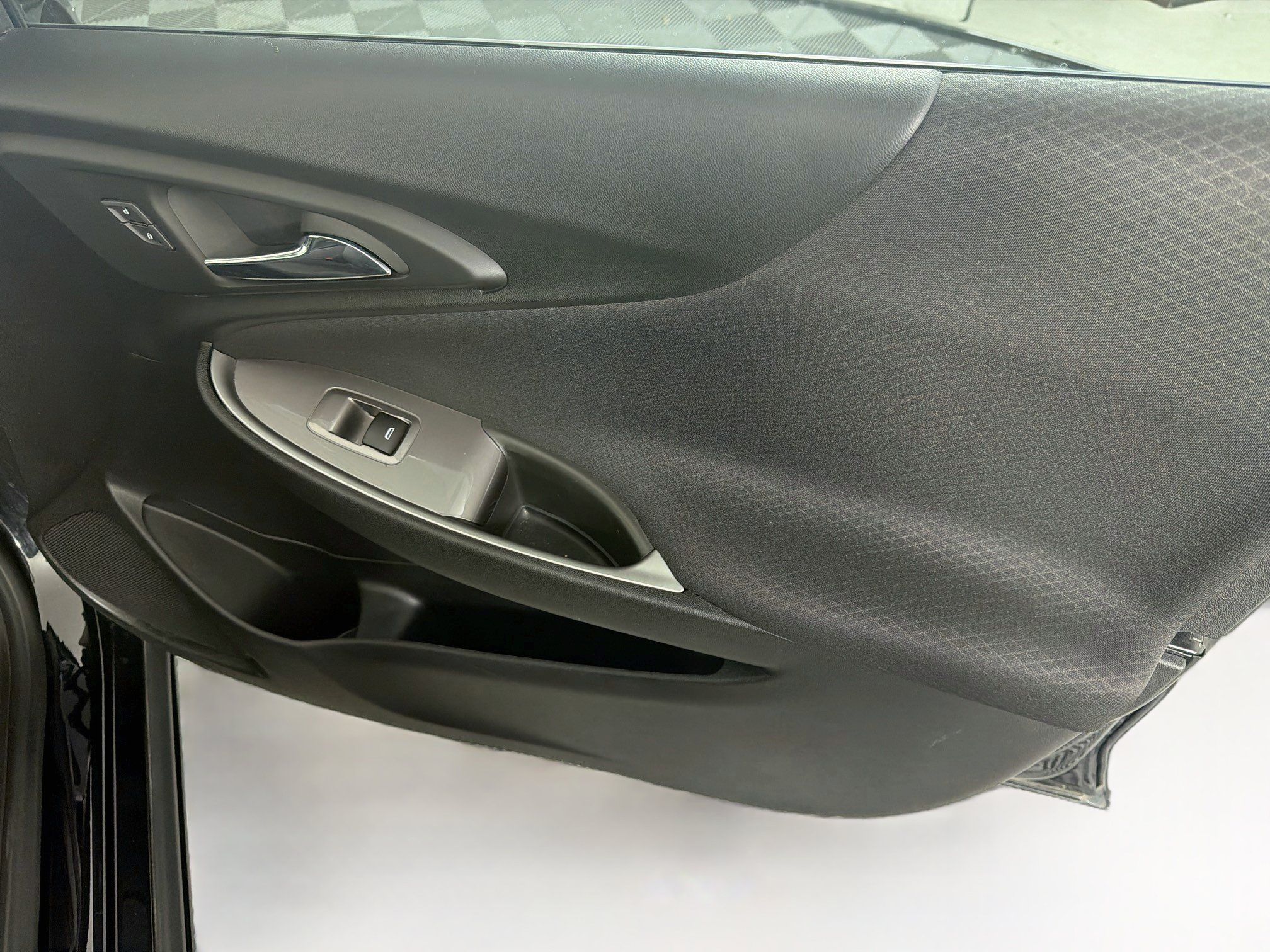 Used 2023 Chevrolet Malibu RS w/ LPO, Floor Liner Package FWD image 29