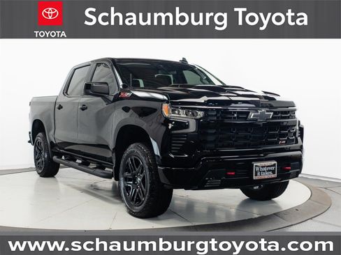 Used 2025 Chevrolet Silverado 1500 LT Trail Boss w/ Convenience Package II AWD/4WD image 1