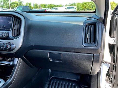 Used 2022 Chevrolet Colorado LT w/ Fleet Safety Package RWD image 27
