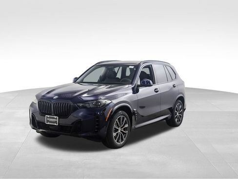 New 2026 BMW X5 xDrive40i w/ M Sport Package image 1