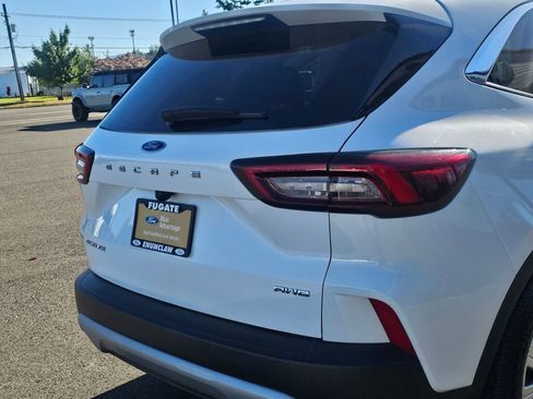 Certified 2024 Ford Escape Active AWD/4WD image 7