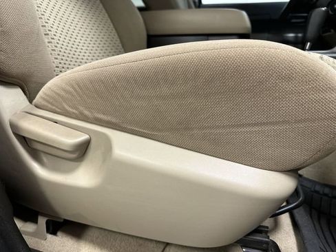 Used 2011 Toyota Tundra 2WD CrewMax w/ SR5 Pkg image 27