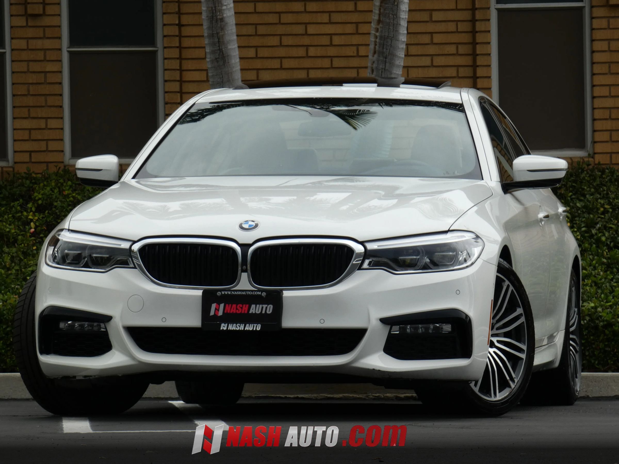 Used 2017 BMW 540i RWD image 4