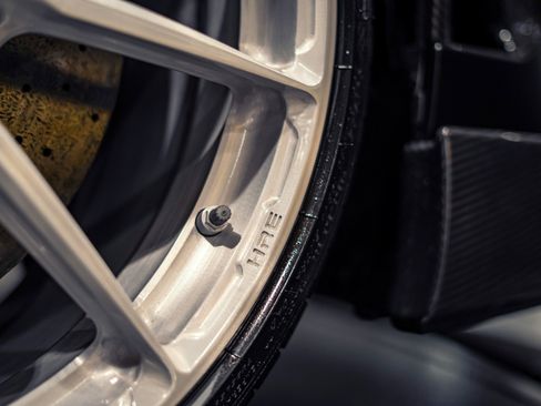 Used 2021 McLaren 765LT RWD image 41