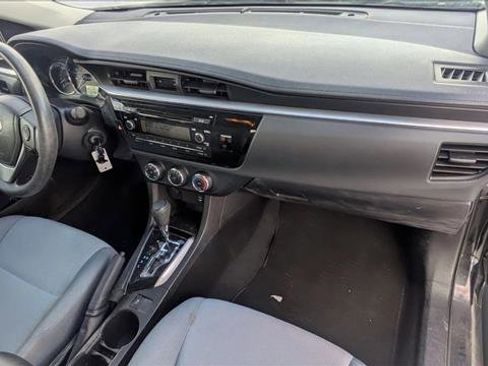 Used 2014 Toyota Corolla L image 19