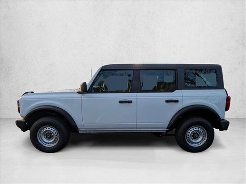 New 2025 Ford Bronco 4-Door AWD/4WD image 9