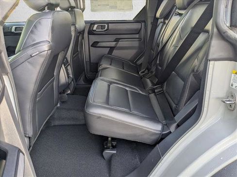 New 2026 Ford Bronco Outer Banks w/ Sasquatch Package AWD/4WD image 14