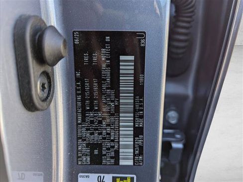 Used 2025 Toyota Corolla Cross AWD Hybrid image 29