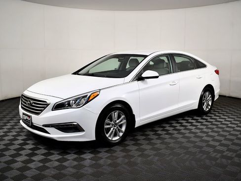 Used 2015 Hyundai Sonata SE image 48