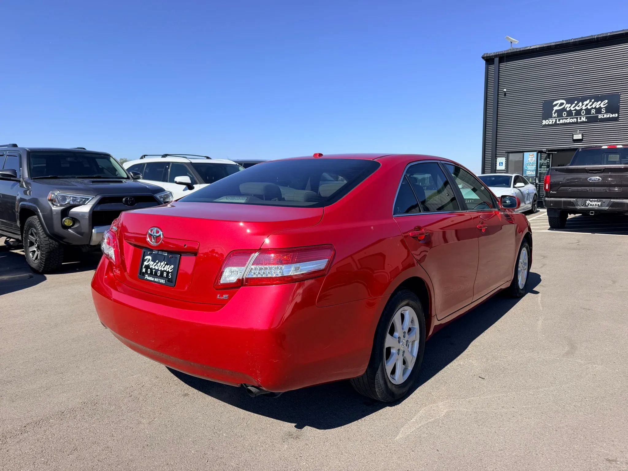 Used 2010 Toyota Camry LE FWD image 4