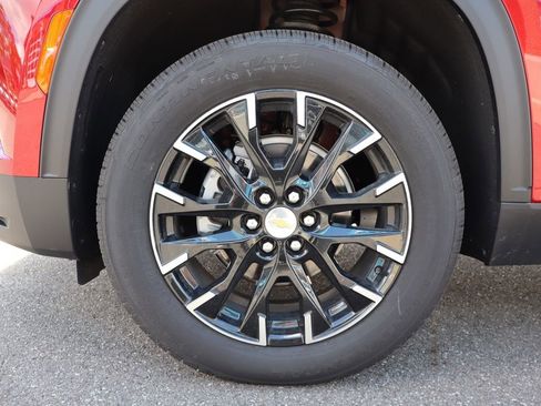 New 2025 Chevrolet Traverse LT w/ Sun and Wheel Package image 27