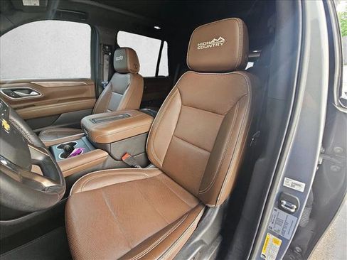 Used 2022 Chevrolet Tahoe High Country AWD/4WD image 15