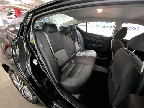 Used 2024 Nissan Altima 2.5 SV image 16