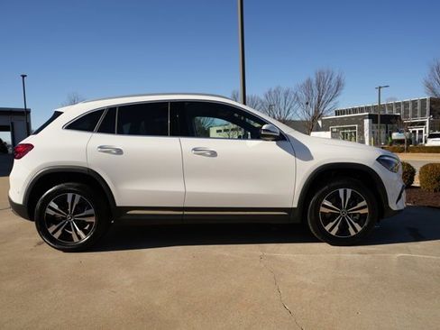 Certified 2025 Mercedes-Benz GLA 250 4MATIC w/ Driver Assistance Package image 9