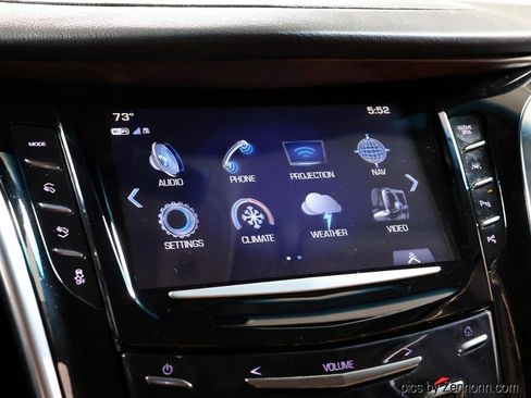 Used 2018 Cadillac Escalade Premium Luxury AWD/4WD image 20