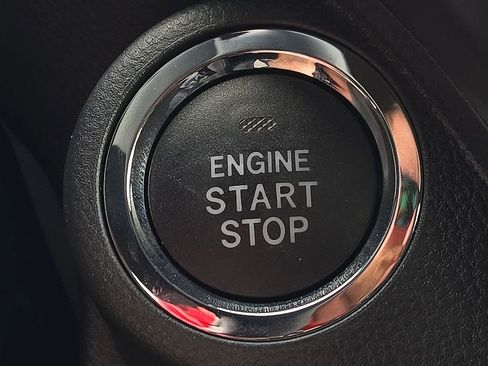 New 2025 Subaru Forester Limited image 17