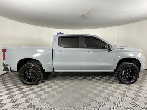 Used 2024 Chevrolet Silverado 1500 RST w/ Z71 Off-Road Package AWD/4WD image 2