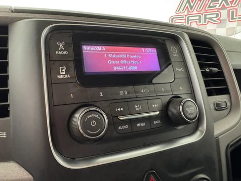 Used 2018 RAM 1500 Express AWD/4WD image 17