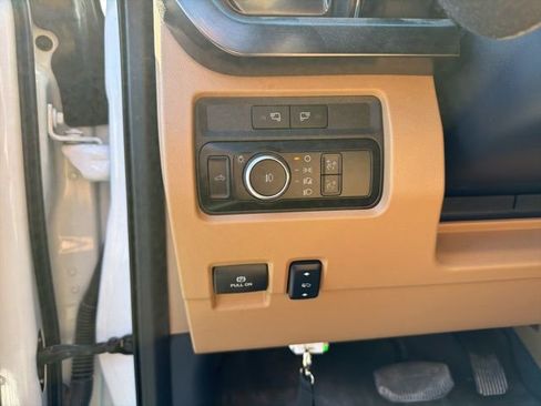 Used 2024 Ford F350 Lariat image 8