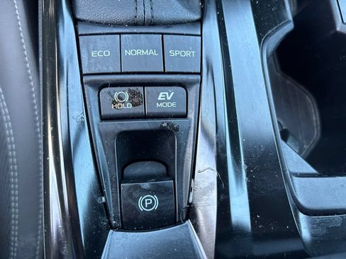 Used 2026 Toyota Camry SE w/ Convenience Package FWD image 25