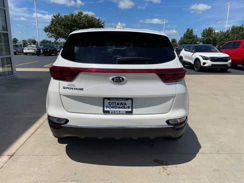 Used 2021 Kia Sportage LX AWD/4WD image 6