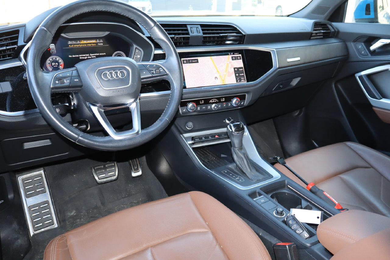 Used 2020 Audi Q3 2.0T Premium Plus w/ Premium Plus Package AWD/4WD image 5