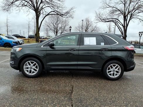 Used 2024 Ford Edge SEL w/ Convenience Package image 2