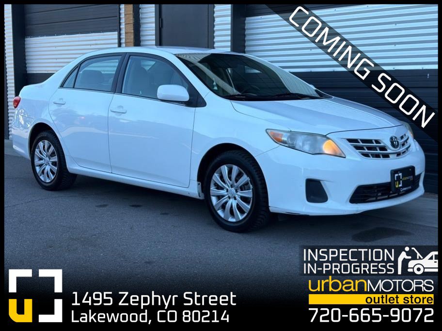 Used 2013 Toyota Corolla LE FWD image 1