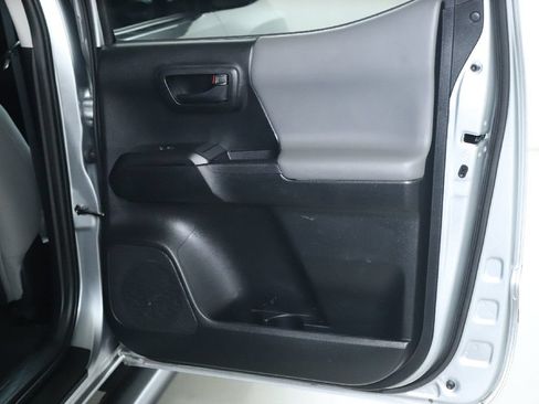 Used 2023 Toyota Tacoma SR AWD/4WD image 28