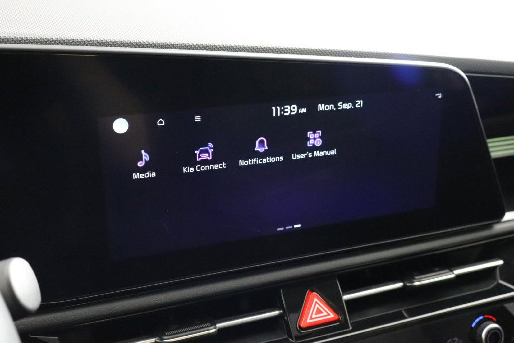 Used 2023 Kia Niro Wave w/ Wave Preserve Package FWD image 33