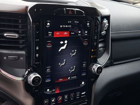 Used 2021 RAM 1500 Laramie image 19