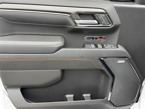 Used 2022 GMC Sierra 1500 AT4 w/ AT4 Premium Package image 29