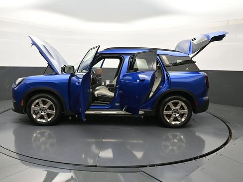 Used 2025 MINI Cooper Countryman S w/ Comfort Package Max image 40