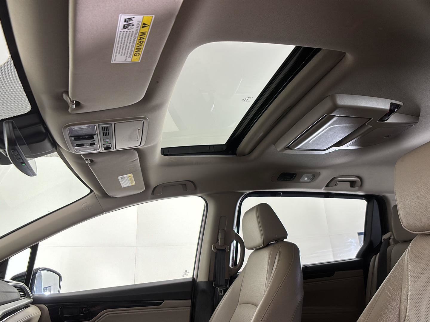 Used 2019 Honda Odyssey Elite image 40