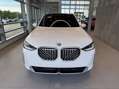 New 2026 BMW X3 xDrive30i w/ Convenience Package AWD/4WD image 2