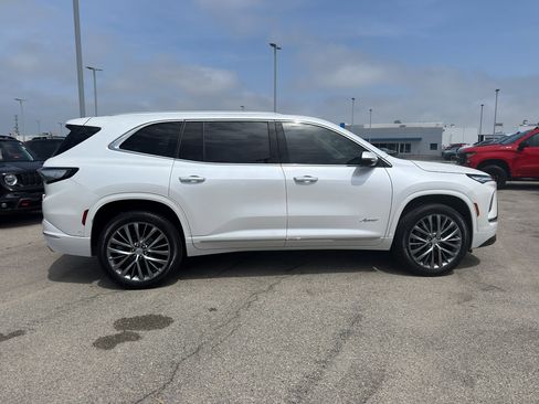 Certified 2025 Buick Enclave Avenir w/ Super Cruise Package FWD image 4