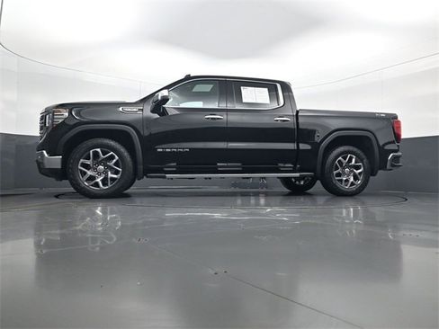 Certified 2022 GMC Sierra 1500 SLT w/ SLT Premium Plus Package image 28