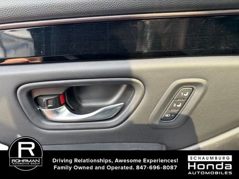 Used 2024 Honda Pilot TrailSport image 10