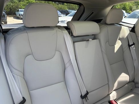 New 2026 Volvo XC60 B5 Ultra w/ Protection Package Premier image 24