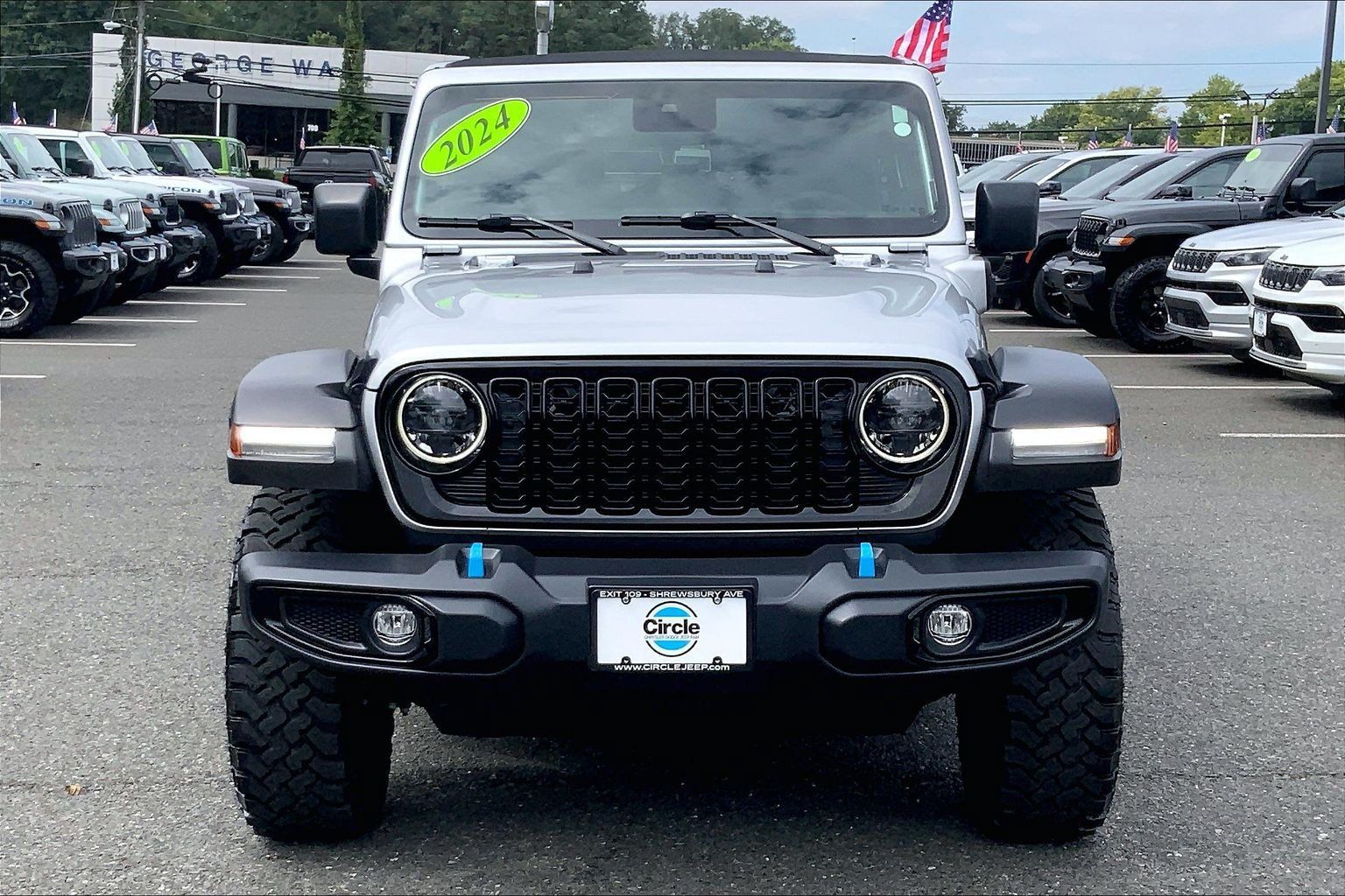 Certified 2024 Jeep Wrangler Unlimited AWD/4WD image 3