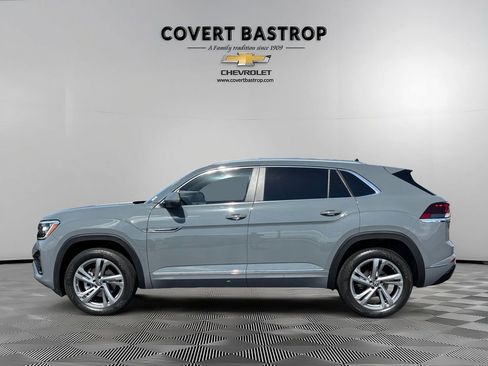 Used 2024 Volkswagen Atlas Cross Sport SEL R-Line image 3