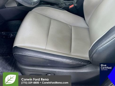 Used 2018 Toyota RAV4 Limited w/ Advanced Technology Package AWD/4WD image 23