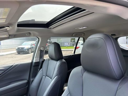 Certified 2025 Subaru Outback Limited AWD/4WD image 12