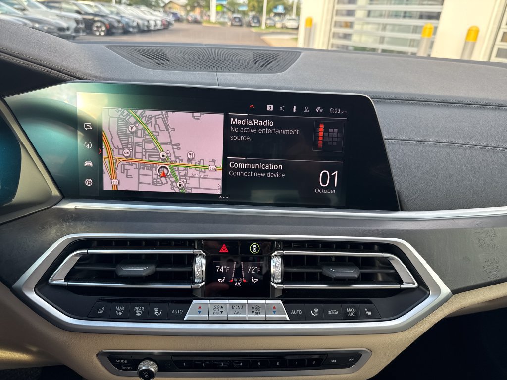 Used 2022 BMW X5 xDrive40i w/ Premium Package AWD/4WD image 14