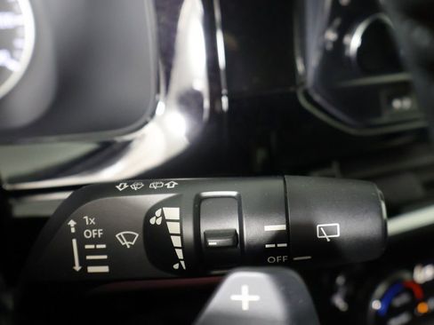 Used 2024 Nissan Pathfinder SL AWD/4WD image 42
