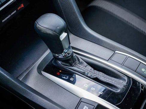 Used 2018 Honda Civic EX-T image 21