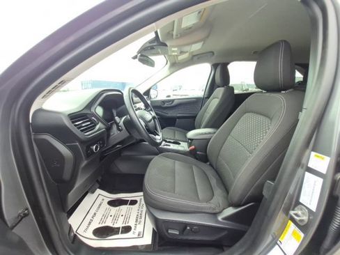Used 2024 Ford Escape Active AWD/4WD image 9
